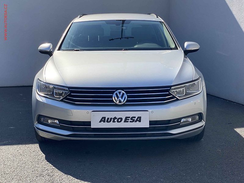 Volkswagen Passat (2016) 1.6TDi, Comfortline - fotka 2 z 17