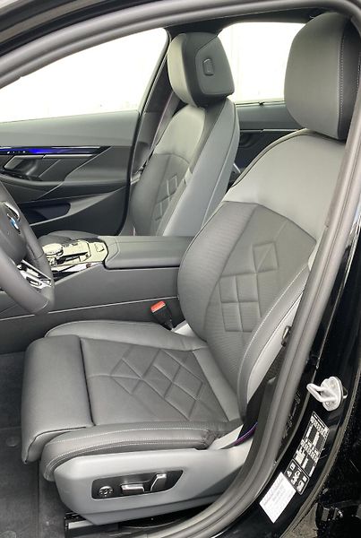 BMW Řada 5 540d xDrive Sedan - fotka 5 z 10