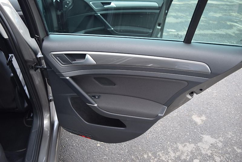 Volkswagen Golf Variant (2016) 1.4TSI 110kw COMFORTLINE TAŽNÉ - fotka 43 z 45