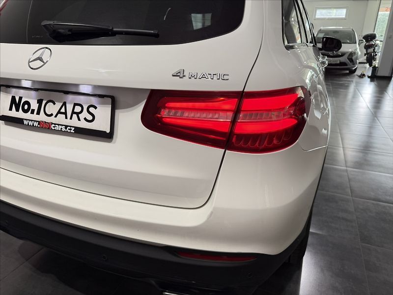 Mercedes-Benz GLC 2,0   250 BURM 360 PANORAMA - fotka 27 z 33