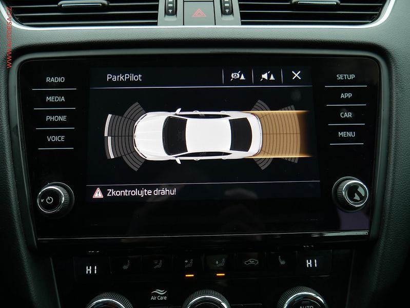 Škoda Octavia (2019) 1.6 TDi, ČR, Style - fotka 21 z 22