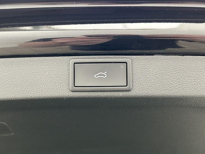 Škoda Octavia 2.0 TDI SportLine - fotka 26 z 29