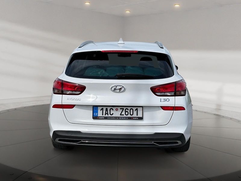 Hyundai i30 (2024) SMART 1.0T-GDI 88kW CZ DPH - fotka 5 z 11
