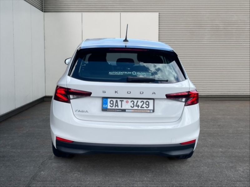 Škoda Fabia 1,0 MPI 59 Ambition - fotka 5 z 11