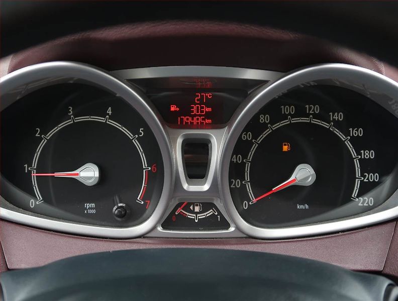 Ford Fiesta (2008) 1.6 Ti-VCT, Serv.kniha - fotka 11 z 18