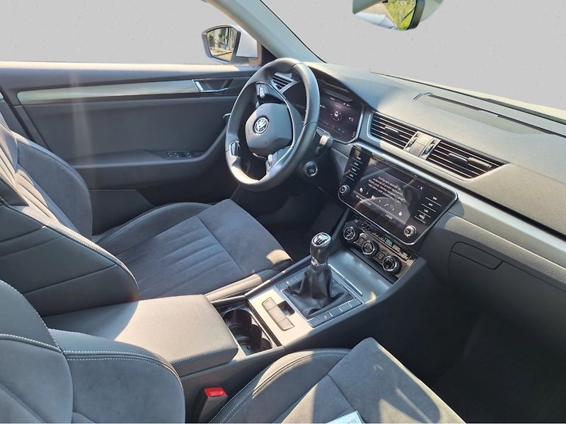 Škoda Superb 2.0TDI 110kW Style - fotka 3 z 5