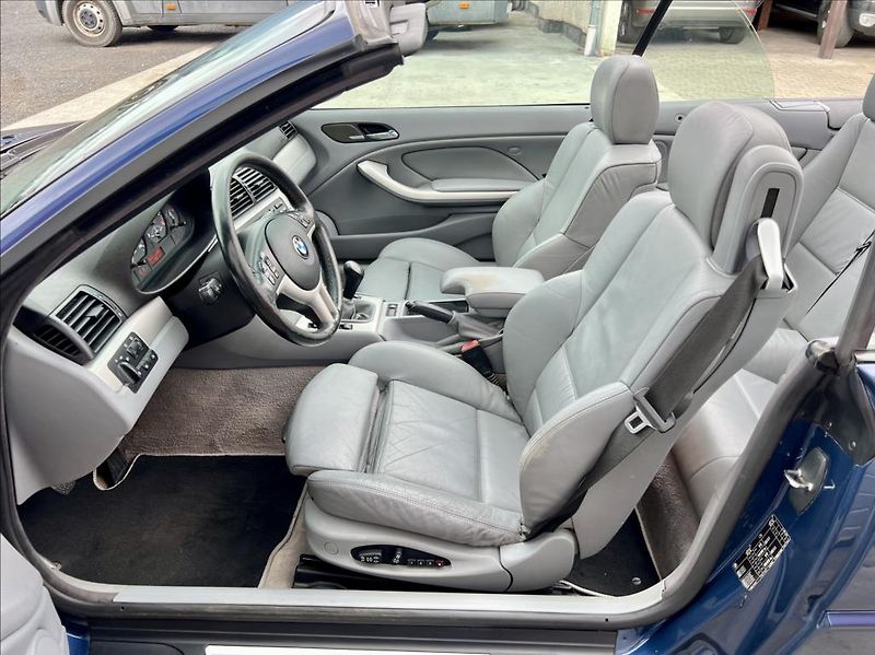 BMW Řada 3 318Ci / CABRIO - fotka 13 z 39