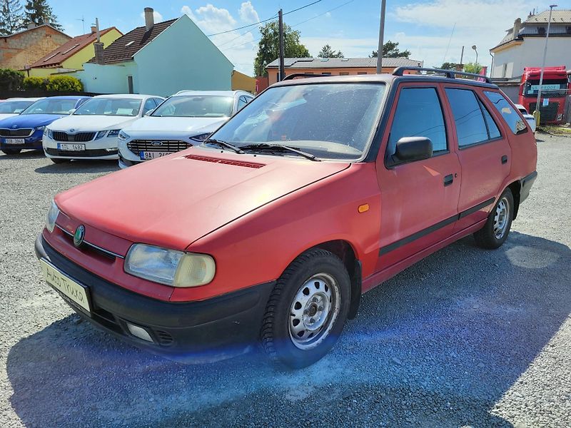 Škoda Felicia Combi LX 1.6 MPI 55kW - fotka 1 z 28