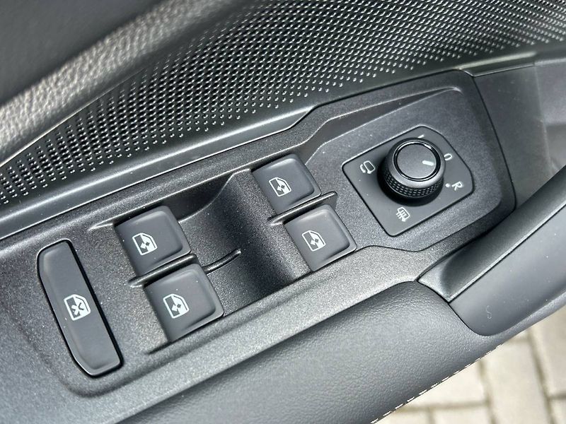 Volkswagen Tiguan (2026) 1,5 eTSI mHEV 7DSG People - fotka 8 z 35