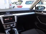 Volkswagen Passat (2019) 2.0 TDI, Navi, Tempomat - náhled 8