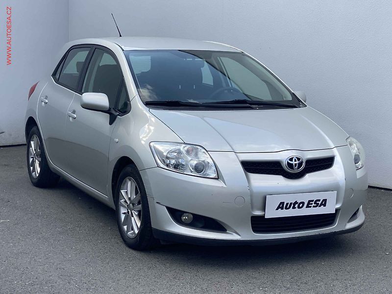 Toyota Auris (2009) 1.4d, navi, autoAC - fotografie inzerátu