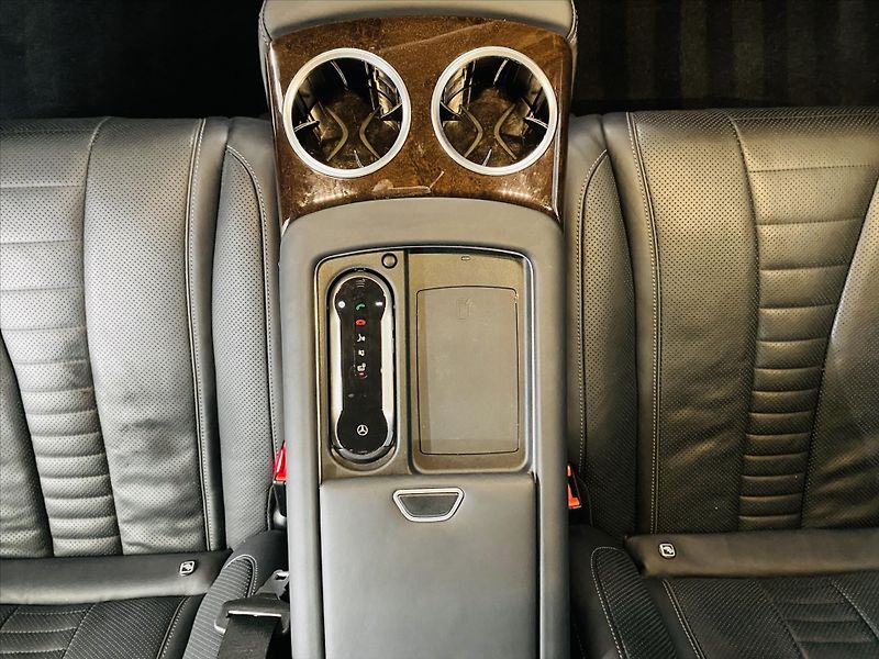 Mercedes-Benz Třídy S 2,9 4MATIC 210kW - fotka 11 z 34