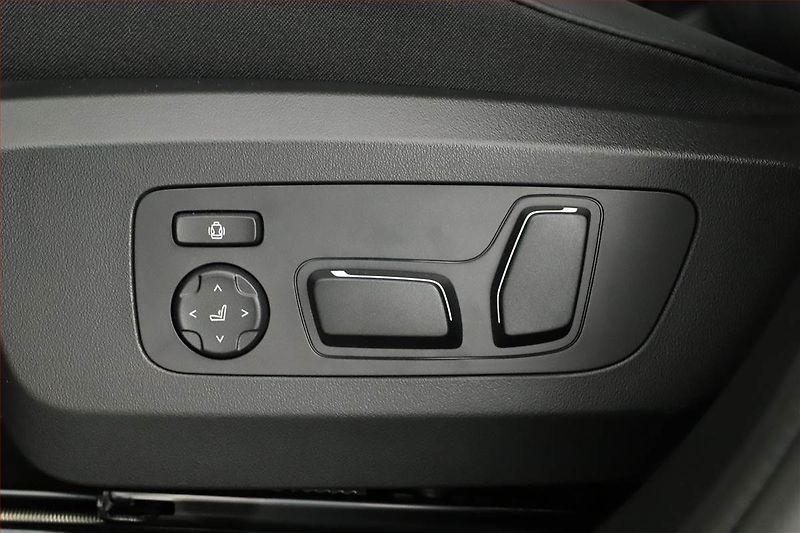 BMW X3 (2025) 20d xDrive - fotka 25 z 29