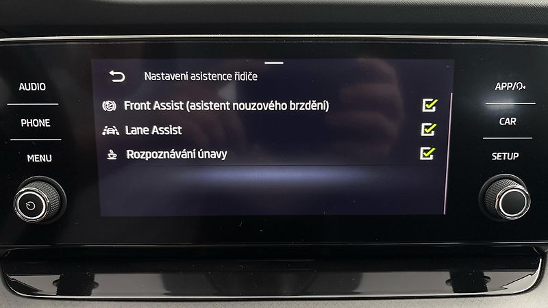 Škoda Octavia 1.0 TSI Ambition Combi - fotka 23 z 24