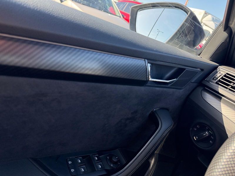 Škoda Superb (2022) SPORTLINE 1.5TSI 110kW DSG TAŽ - fotka 11 z 11