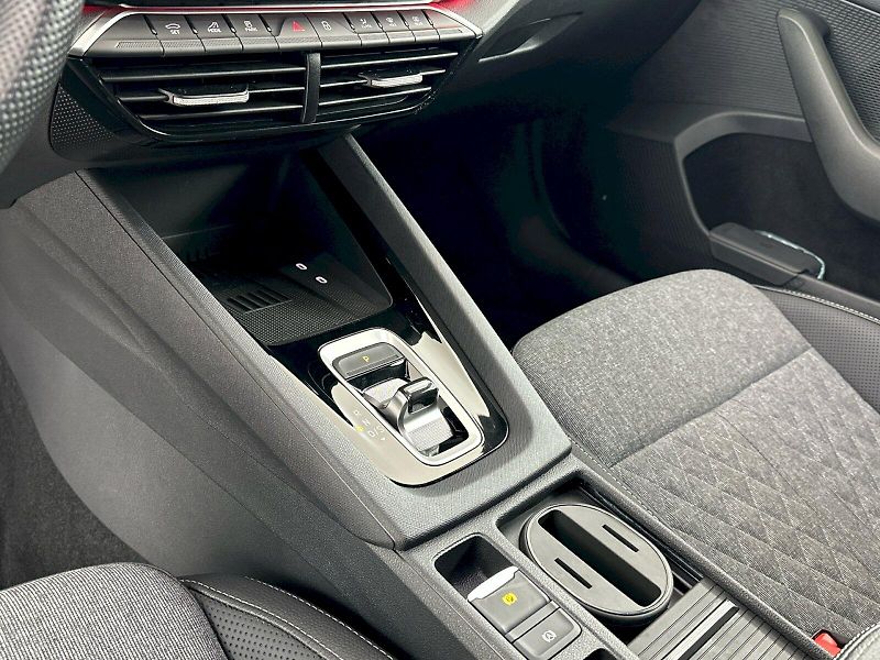 Škoda Octavia (2025) DSG 1.5TSI 110kW SportLine - fotka 22 z 32
