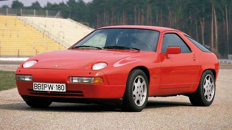 Porsche 928 GTS.