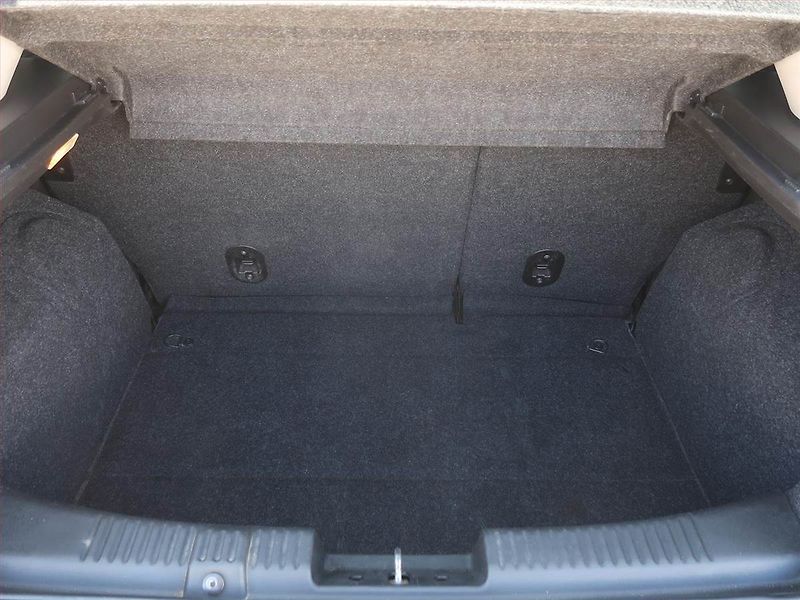 Fiat Bravo (2007) 1.4 16V, nová STK, slušný stav - fotka 13 z 14