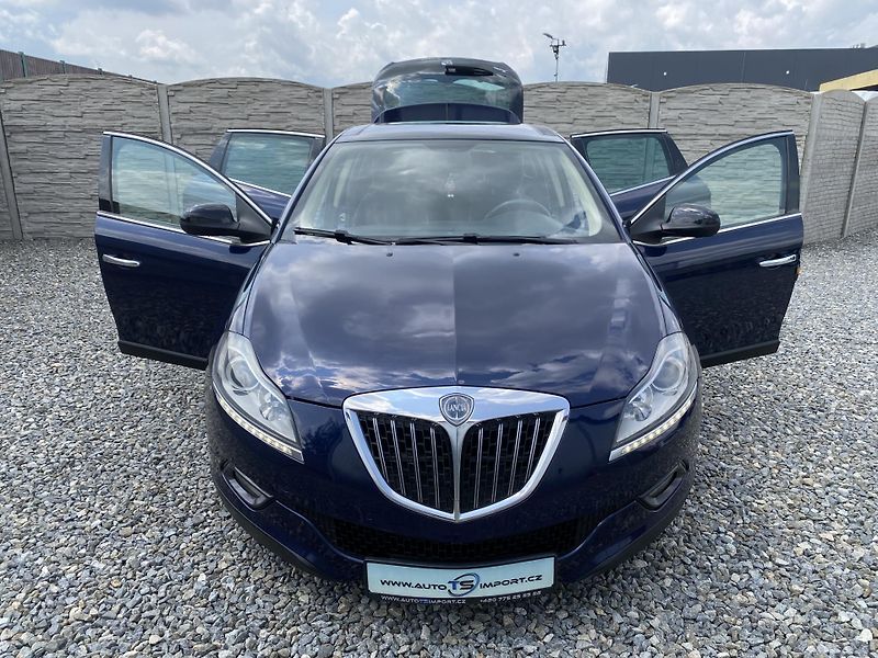 Lancia Delta 2.0JTD 165PS SPORT NAVI SERVIS - fotka 146 z 169