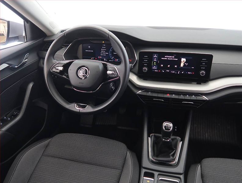 Škoda Octavia (2022) Ambition 2.0 TDI, Serv.kniha - fotka 7 z 22