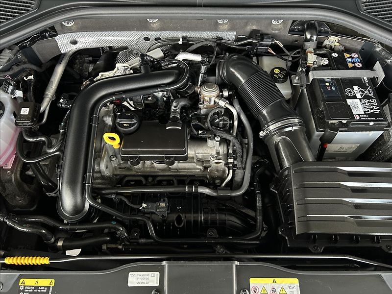 Volkswagen T-Roc 1,0   TSI,GOAL,SERVISKA,1.MAJ - fotka 27 z 31