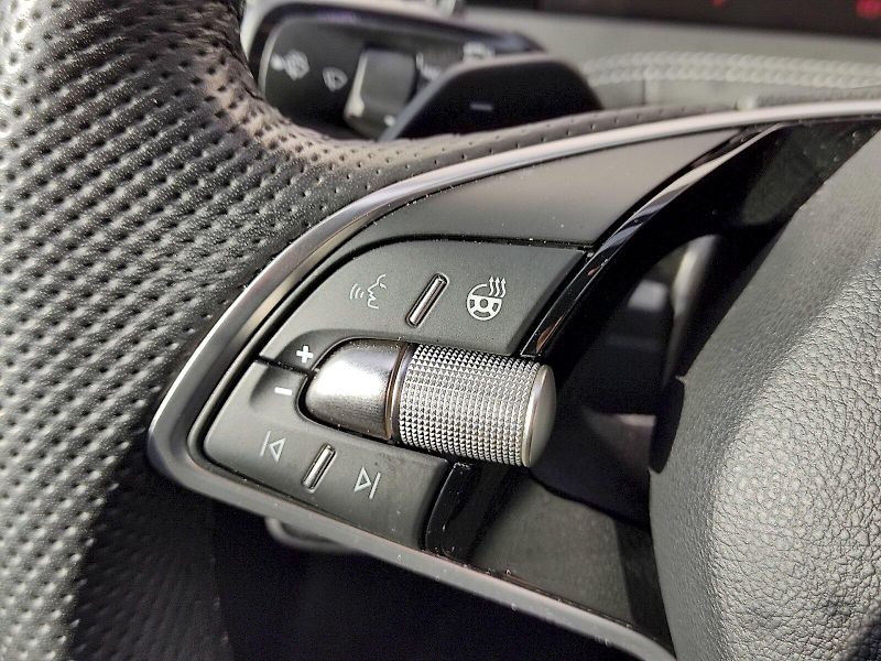 Škoda Superb (2025) combi SportLine iV 1,5 Tsi DSG - fotka 39 z 48