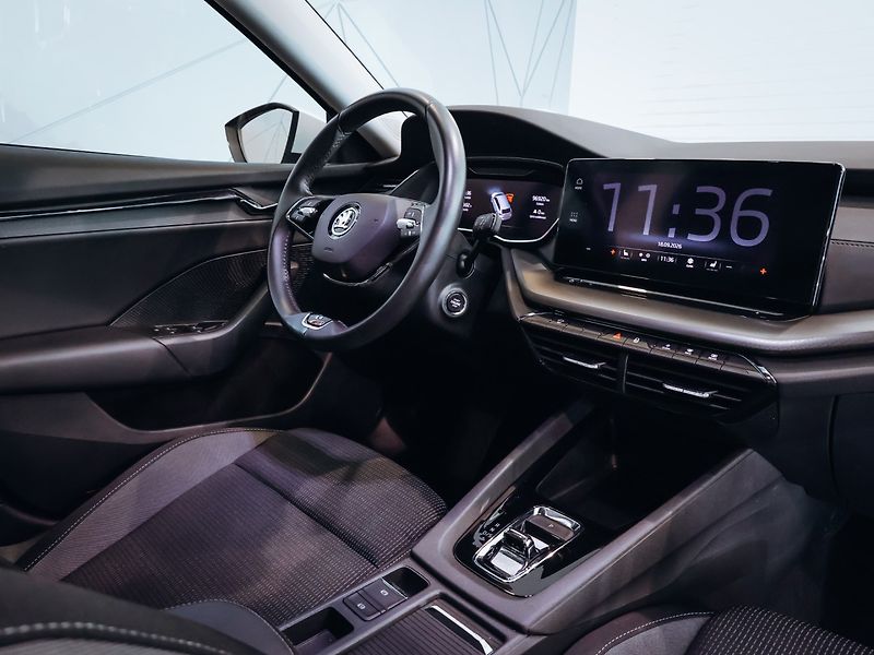 Škoda Octavia 2.0 TDI 110kW DSG Ambition - fotka 18 z 27