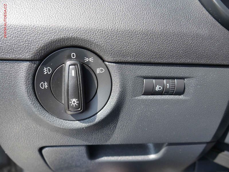 Škoda Octavia (2017) 1.4 TSi, ČR, Style - fotka 13 z 19