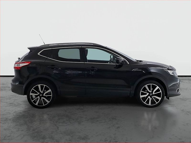 Nissan Qashqai (2015) 1.6 dCi, Automat, Kůže, Navi - fotka 6 z 19