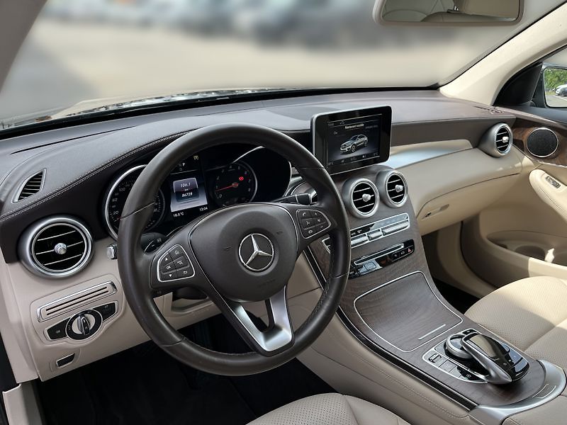 Mercedes-Benz GLC Coupé 250 4MATIC kupé - fotka 10 z 21
