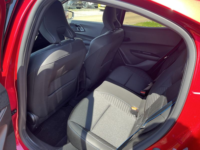 Renault Clio (2026) esprit Alpine full hybrid 160 - fotka 9 z 11