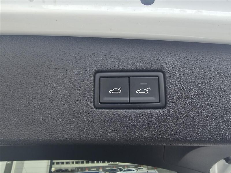 Volkswagen Tiguan Allspace 2,0TDi176KW R-Line Webasto - fotka 38 z 51