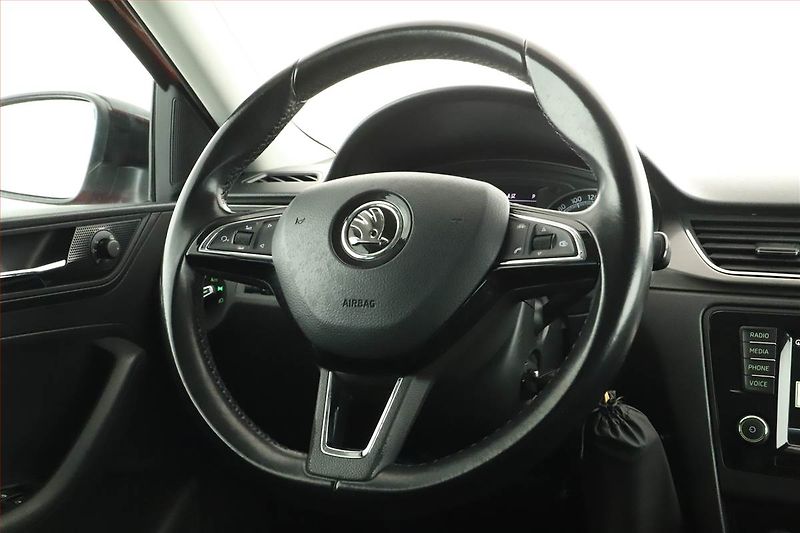 Škoda Rapid (2017) Spaceback 1.4 TDI, Automat - fotka 8 z 15