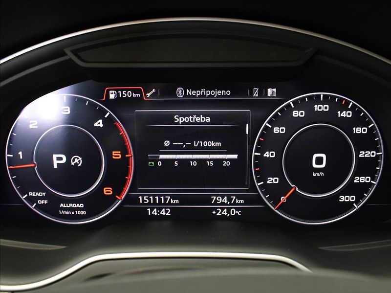 Audi Q7 3,0 TDi 200kW S-line 7-míst ČR - fotka 29 z 29