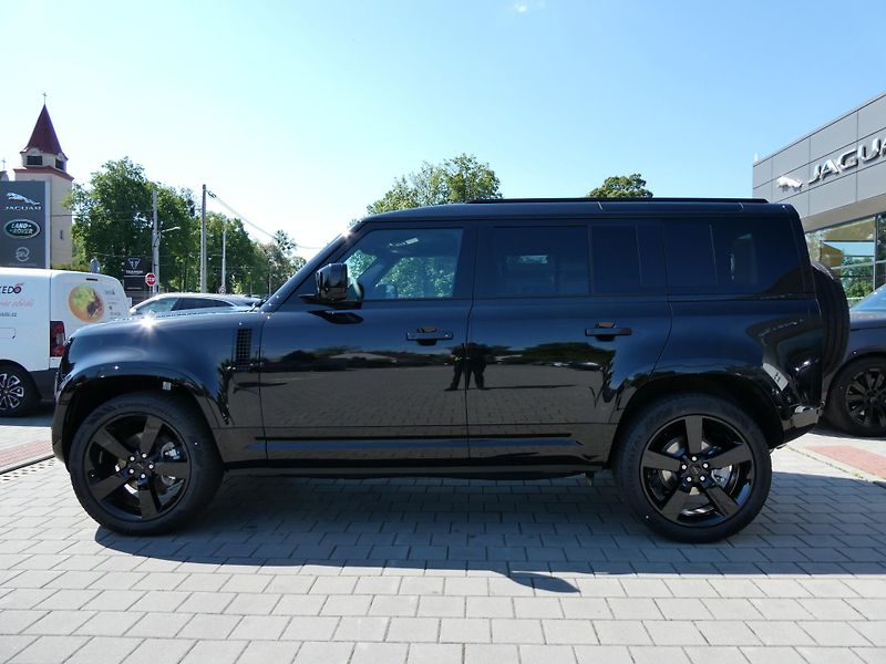 Land Rover Defender (2026) 110 3,0 X-Dynamic SE D250 - fotka 3 z 35