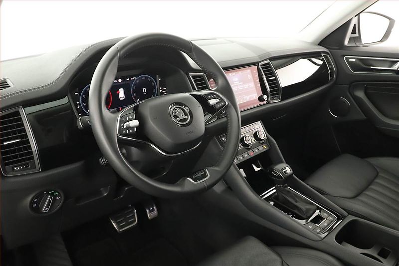 Škoda Kodiaq (2023) 2.0 TDI - fotka 18 z 23