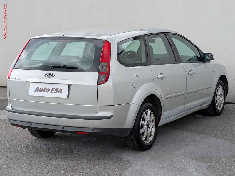 Ford Focus (2007) 1.6i, AC, temp - fotka 6 z 13