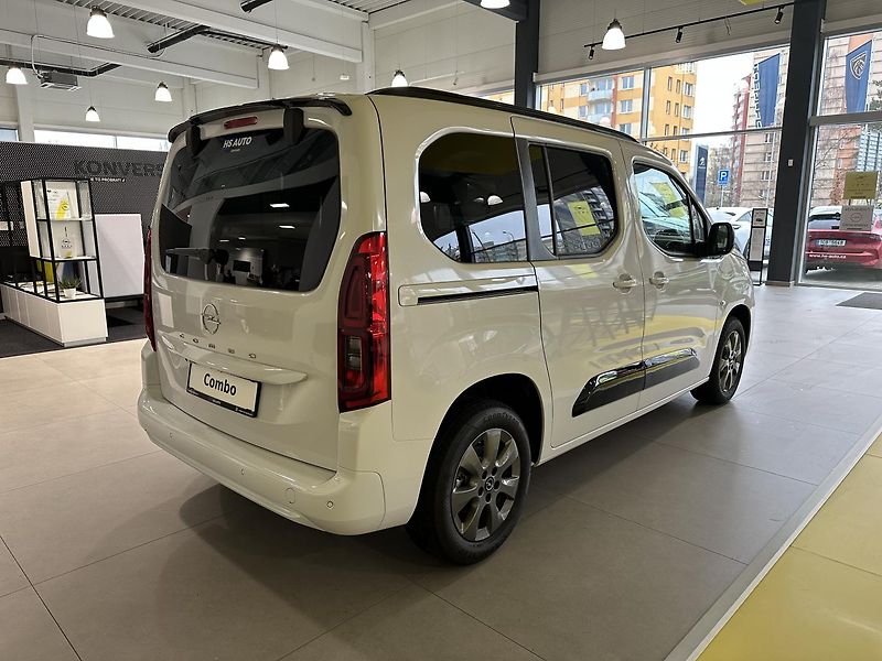 Opel Combo (2024) Edition Plus L1H1 1.5CDTI, MT6 - fotka 4 z 10