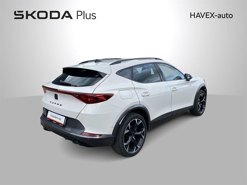 Cupra Formentor (2023) 1.5 TSI DSG - fotka 2 z 41