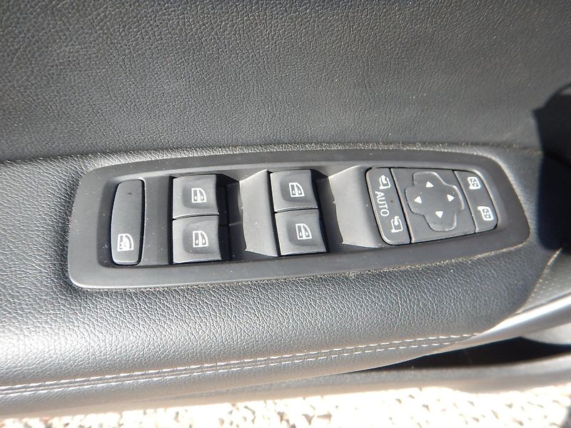 Renault Mégane 1.2 TCe, ČR, 97 kW - fotka 17 z 26