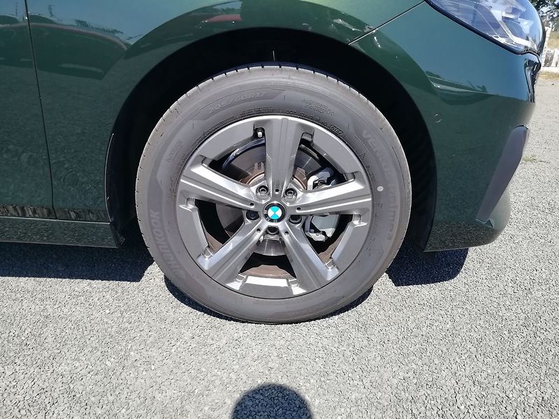 BMW Řada 2 218i 100 kW Active Tourer - fotka 19 z 19