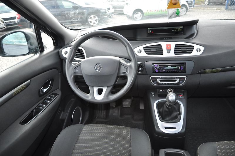 Renault Scénic 1.6i 16V 81kW - fotka 5 z 18