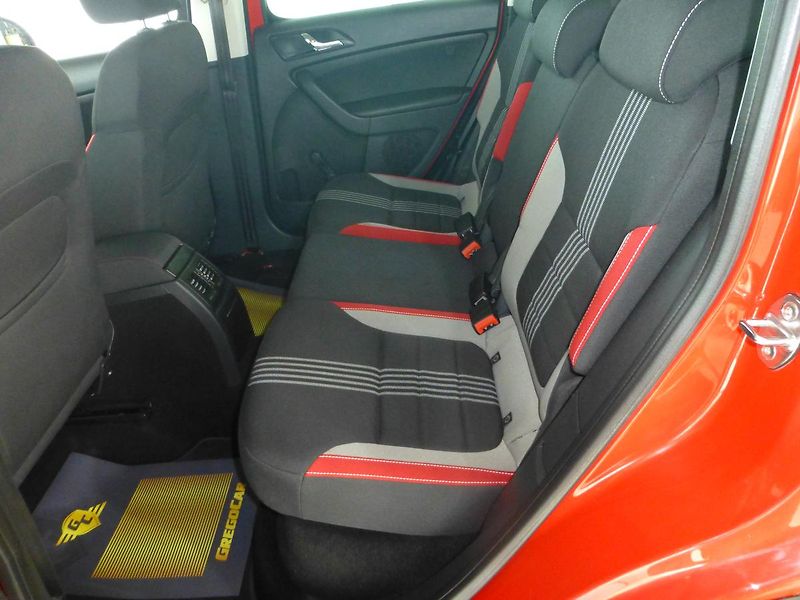 Škoda Yeti (2014) 1,2TSI*MONTE CARLO**77KW*TAŽNÉ - fotka 13 z 24