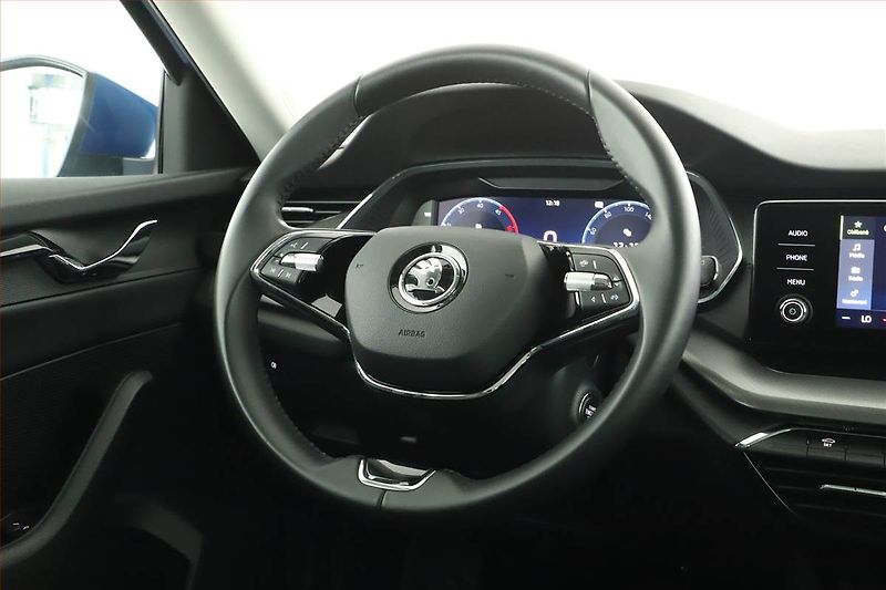 Škoda Octavia (2023) Ambition 2.0 TDI - fotka 8 z 13