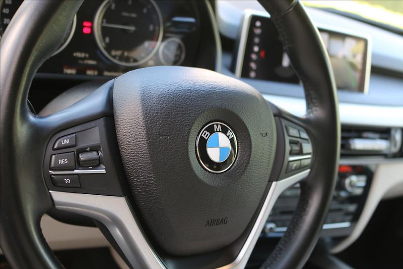 BMW X5 2,0 xDrive25d,ČR, 1. Majitel - fotka 18 z 59