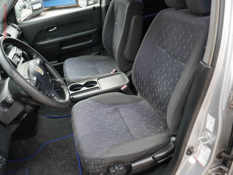 Honda CR-V (2005) 2.0 i -VTEC 4x4, AT, autoAC - fotka 9 z 15