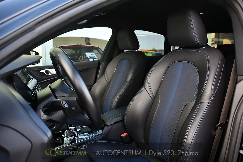 BMW Řada 2 218d M-SPORT 1M ČR - fotka 11 z 51