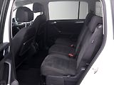 Volkswagen Touran 1,8 TSI 132kW DSG R-Line 7míst - náhled 13