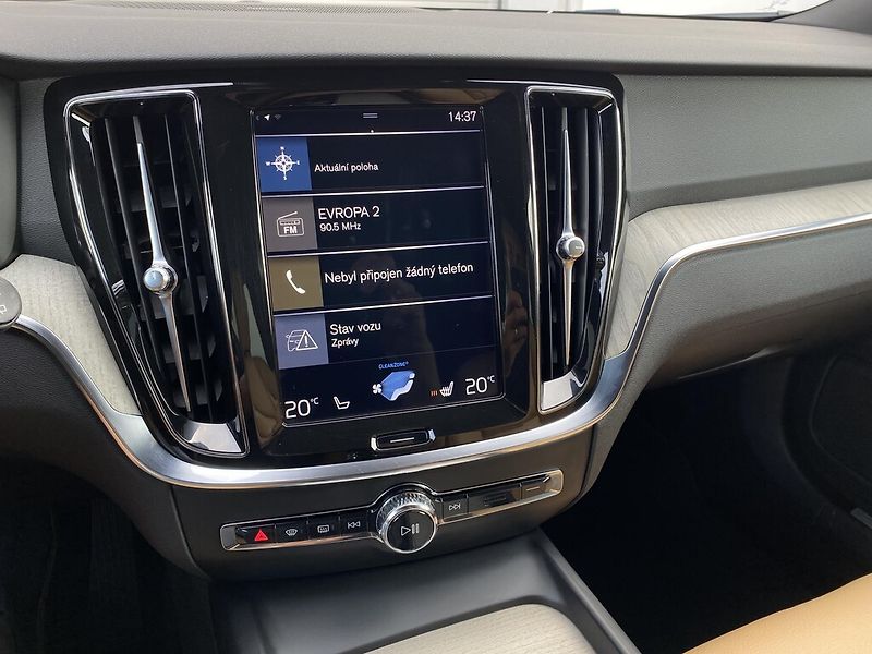 Volvo V60 2.0 T5 AUT Inscription Auto - fotka 16 z 28