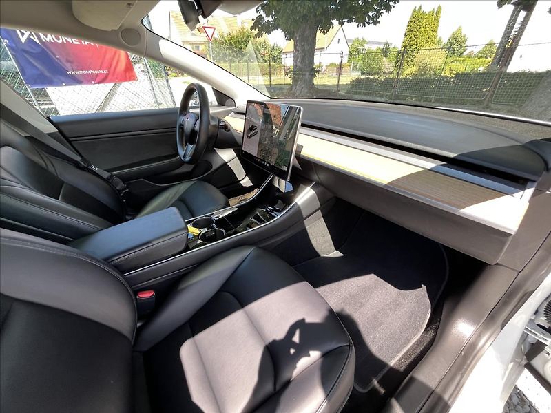 Tesla Model 3 LR AWD 366 kW  Záruka,TZ - fotka 28 z 47